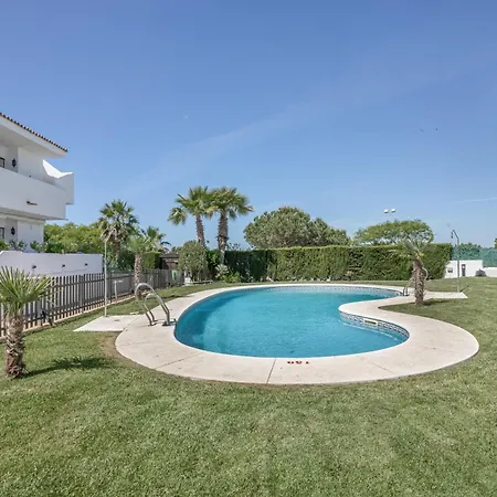 Con Piscina En Playa