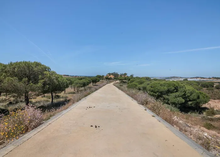 Con Piscina En Playa Апартаменты